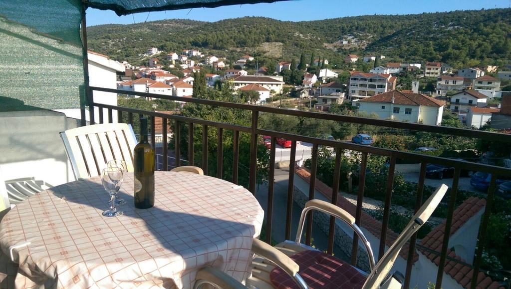 Apartments Iva I Marko Marina Exterior photo